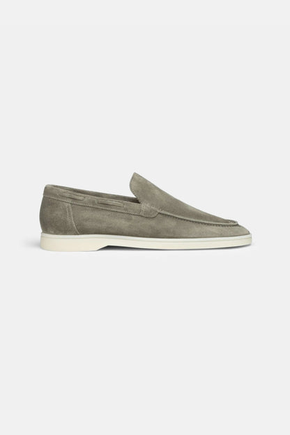 Low suede loafers light khaki