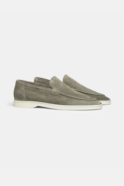 Low suede loafers light khaki